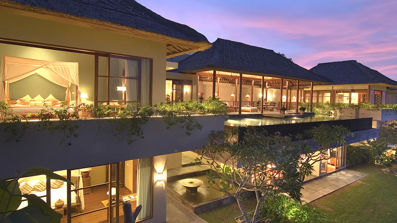longhouse 1